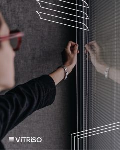 Moderné vnútorné žalúzie v skle - magnetický systém tienenia